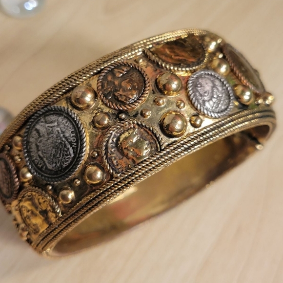 Vintage Carolee Coin Embedded Bangle Bracelet - Picture 9 of 9